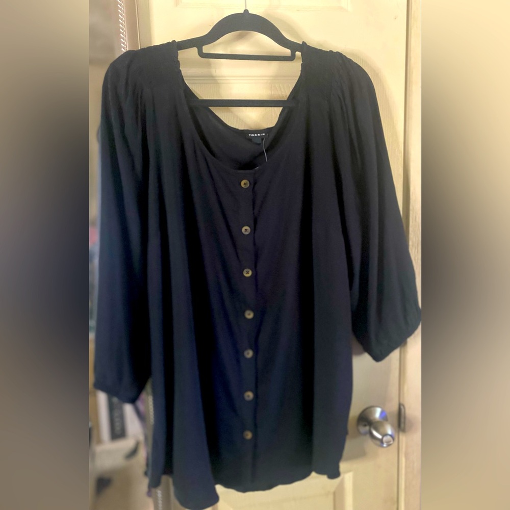 Torrid size 3, wide neck, black blouse, wide neck, mid sleeve.